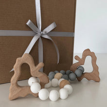 Load image into Gallery viewer, Leaf Teething Toy