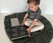 Charger l&#39;image dans la galerie, Linen Leaf Play Mat. Mustard. M size