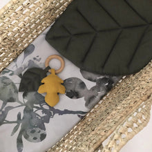 Load image into Gallery viewer, Baby Flat Pillow. Leaf.