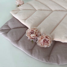 Charger l&#39;image dans la galerie, Stonewashed Linen Fabric. Pale Rose